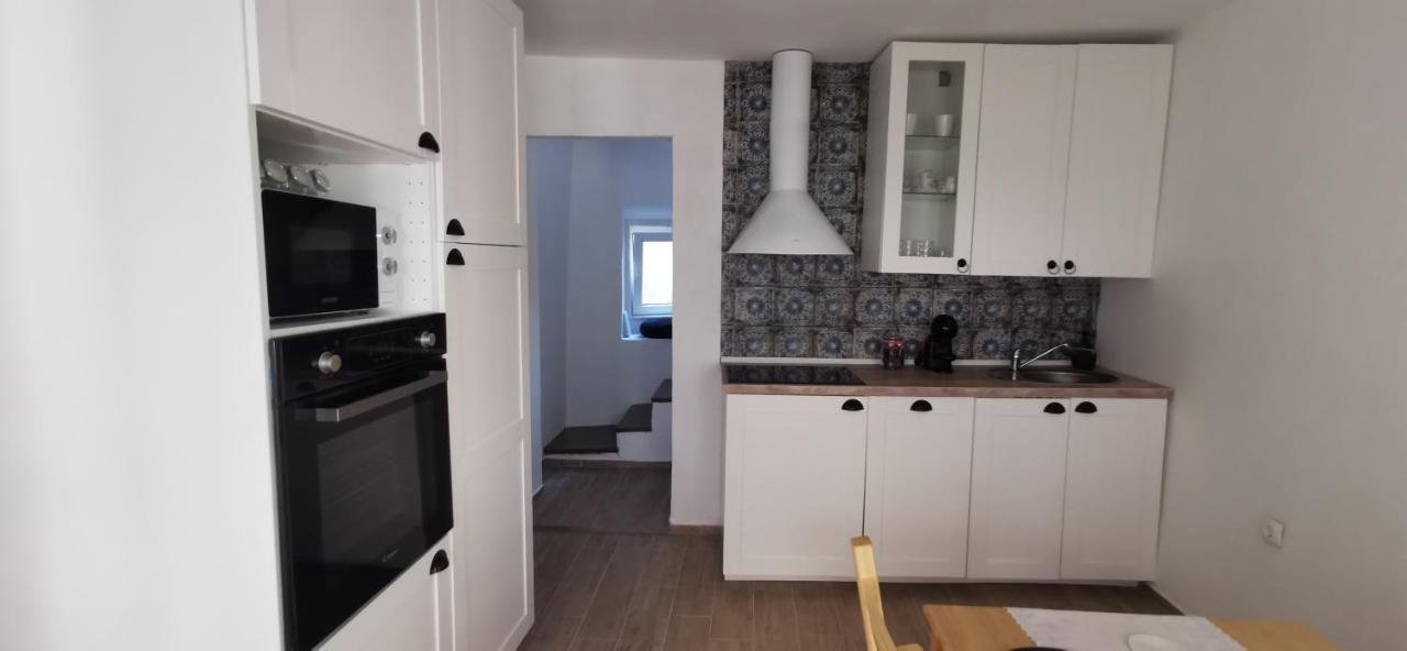 Vacation Home Kovachnica Vrbnik Eksteriør bilde