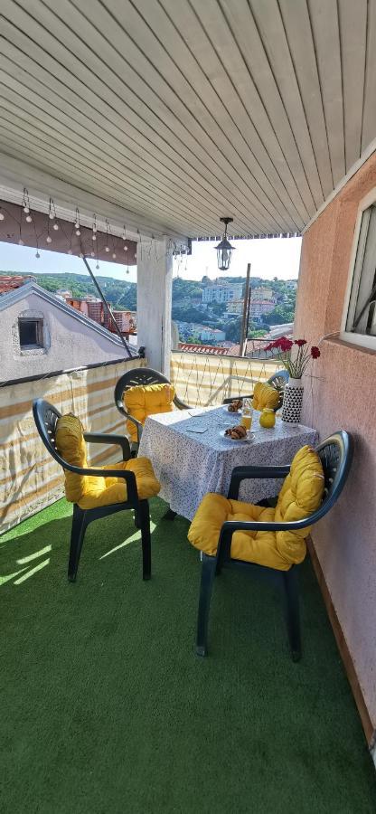 Vacation Home Kovachnica Vrbnik Eksteriør bilde