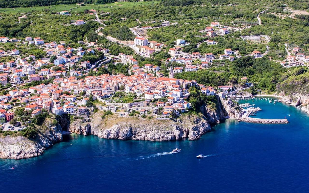 Vacation Home Kovachnica Vrbnik Eksteriør bilde